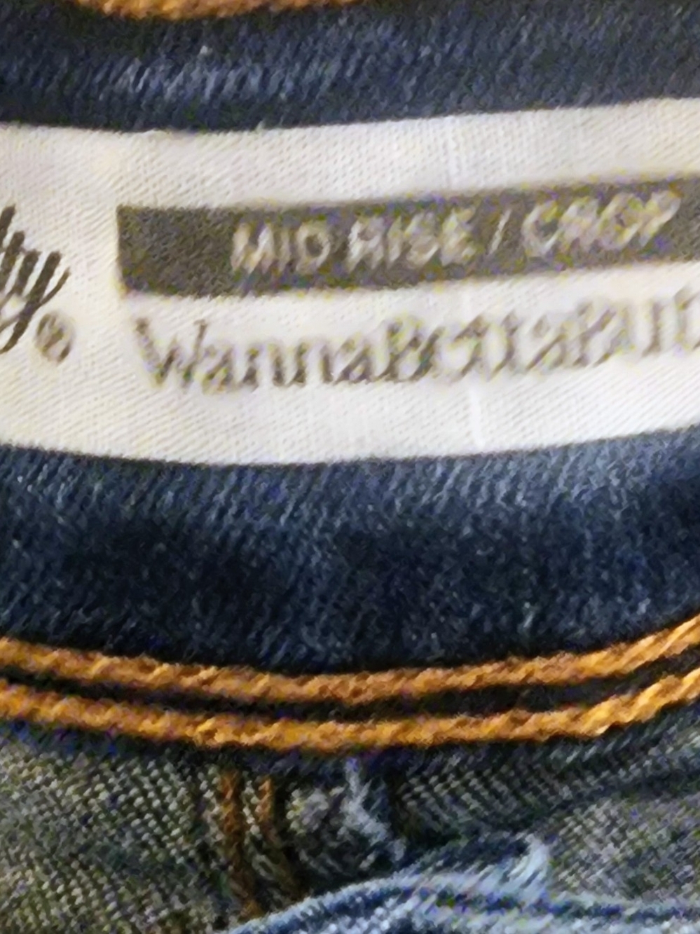 SZ 16 Royalty Wannabetta Butt Butt Shaping And Lifting Capris - Picture 4 of 6